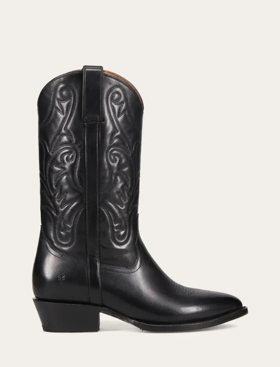 Saddle