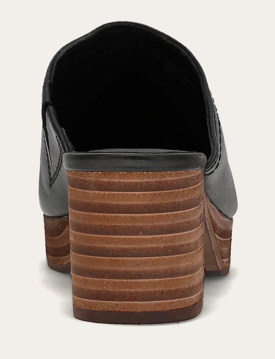 Saddle