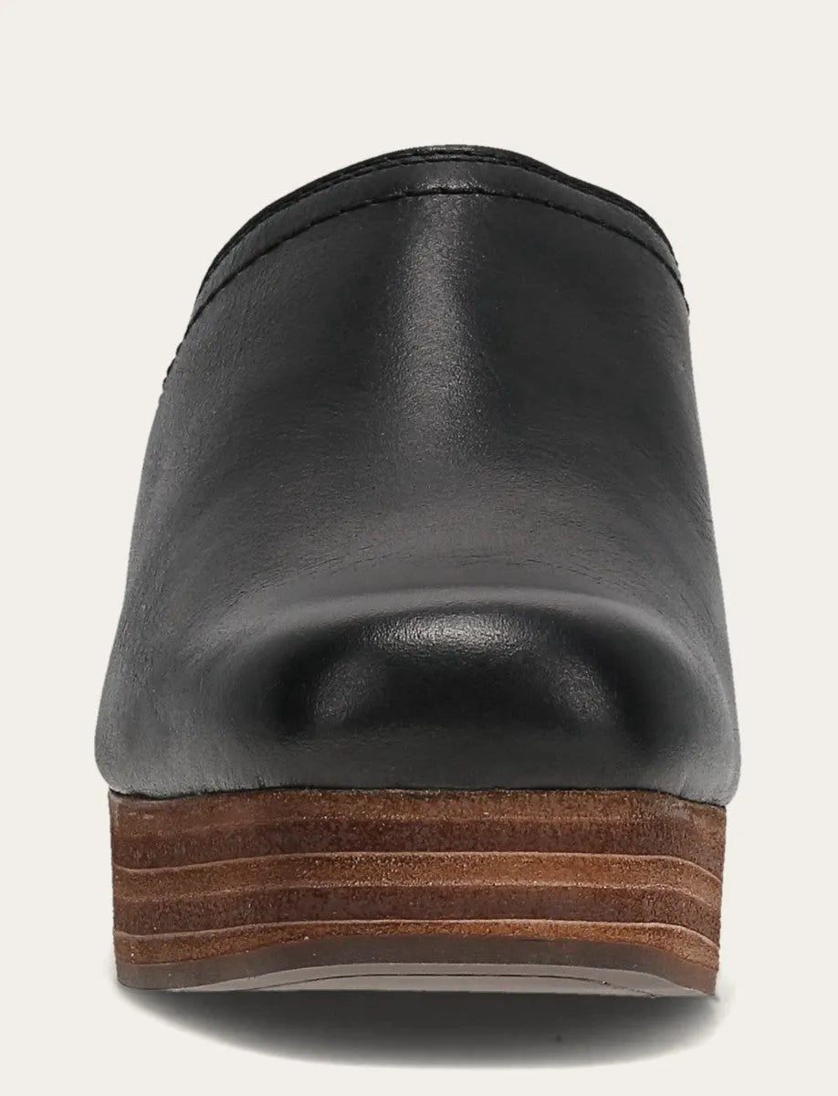 Saddle