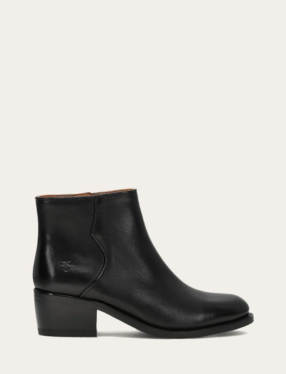 Saddle