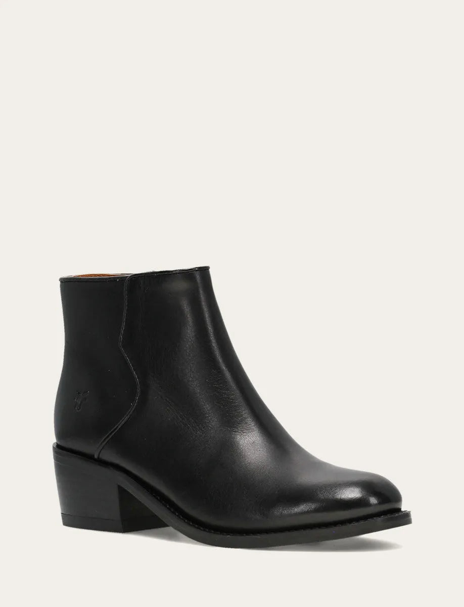 Saddle