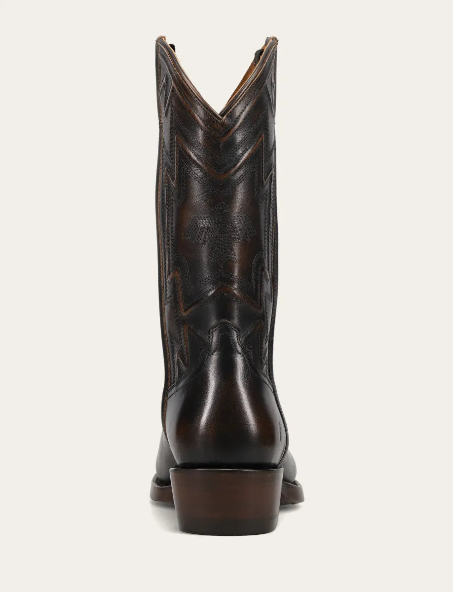 Saddle