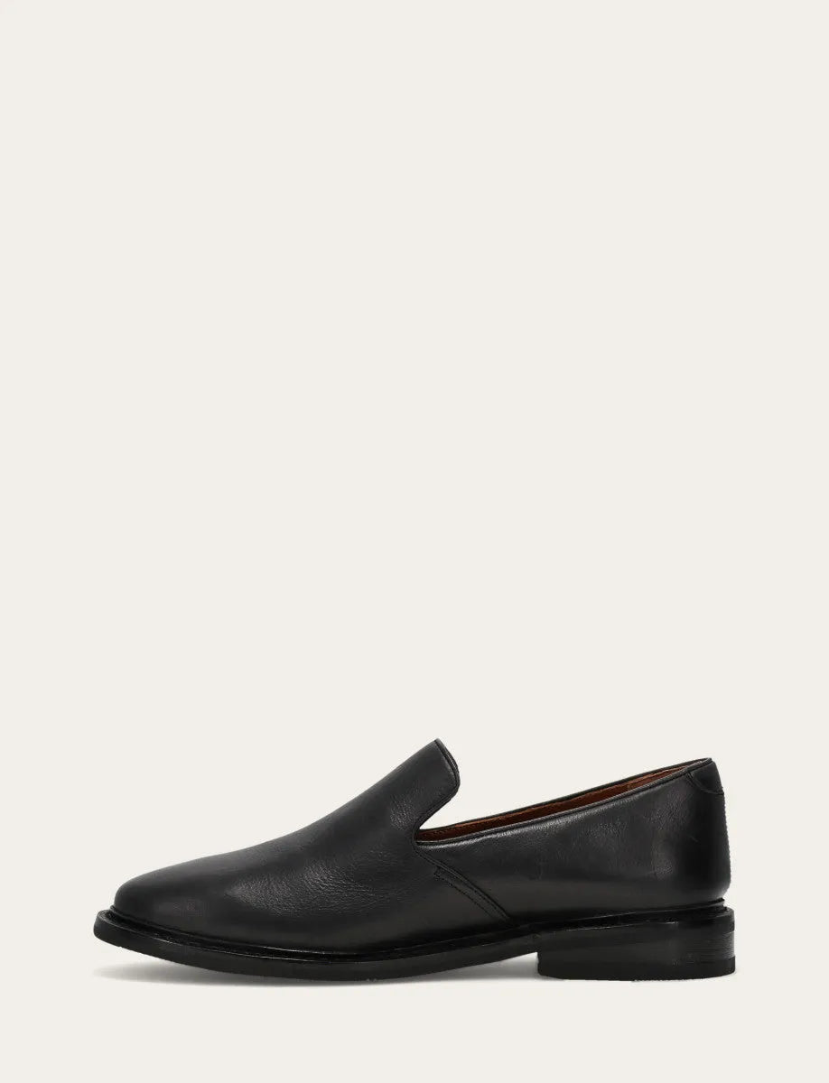 Saddle